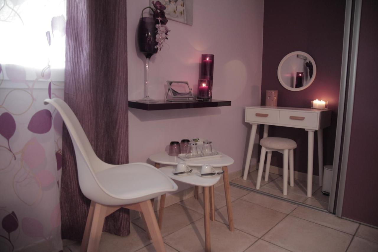 Au Doux Repos Panzió Lucbardez-et-Bargues Kültér fotó